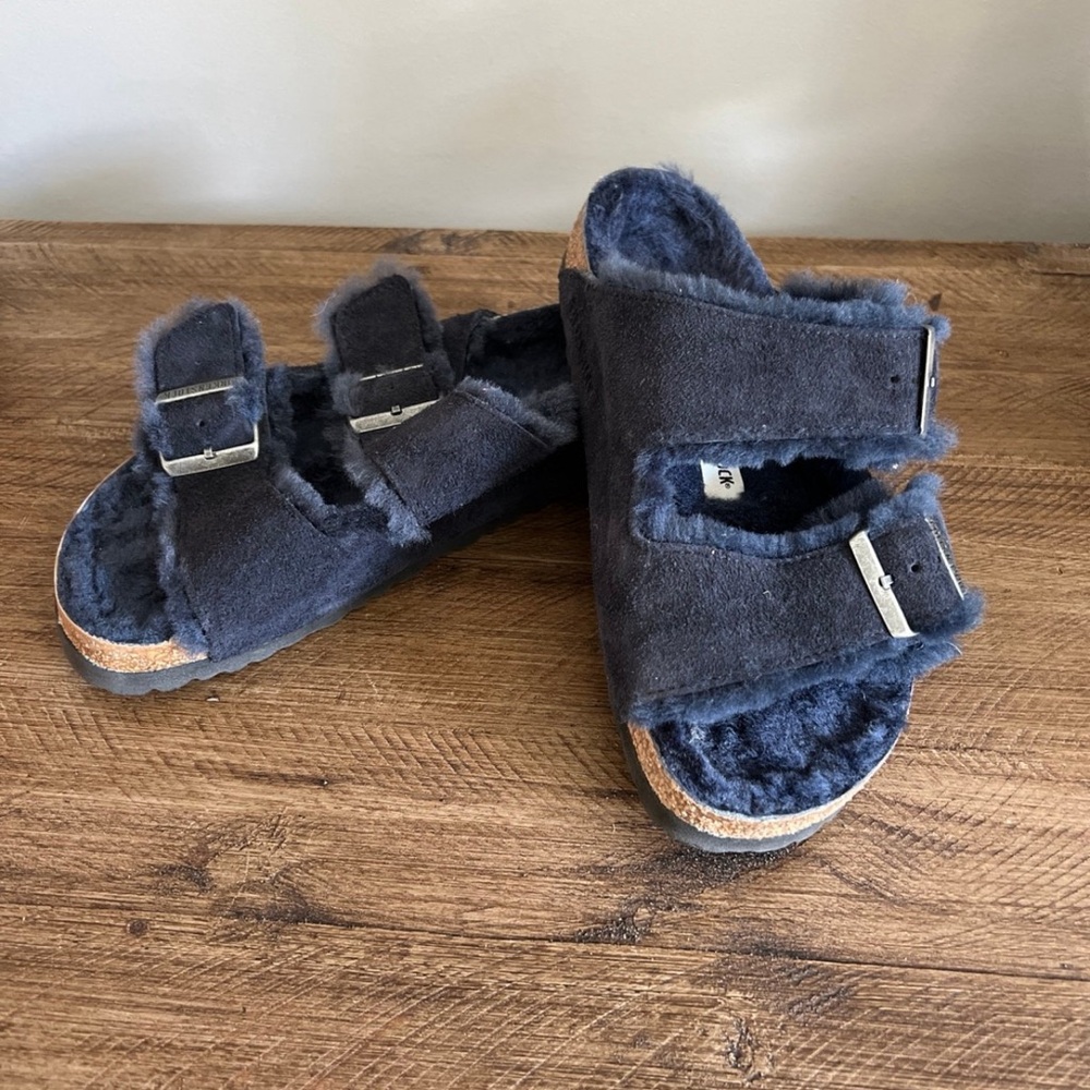 Birkenstock Arizona Shearling Blue Sandals, Size 37